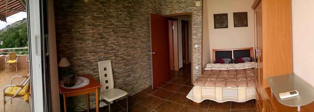 يوتجيها Apartments Bombona الغرفة الصورة