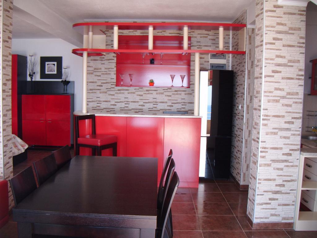 يوتجيها Apartments Bombona الغرفة الصورة